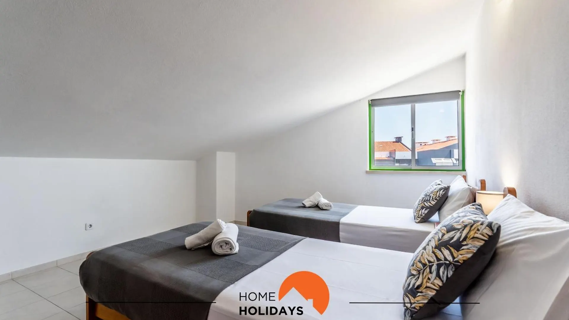 #167 Santa Eulalia By Home Holidays Albufeira 0*,  Portugal